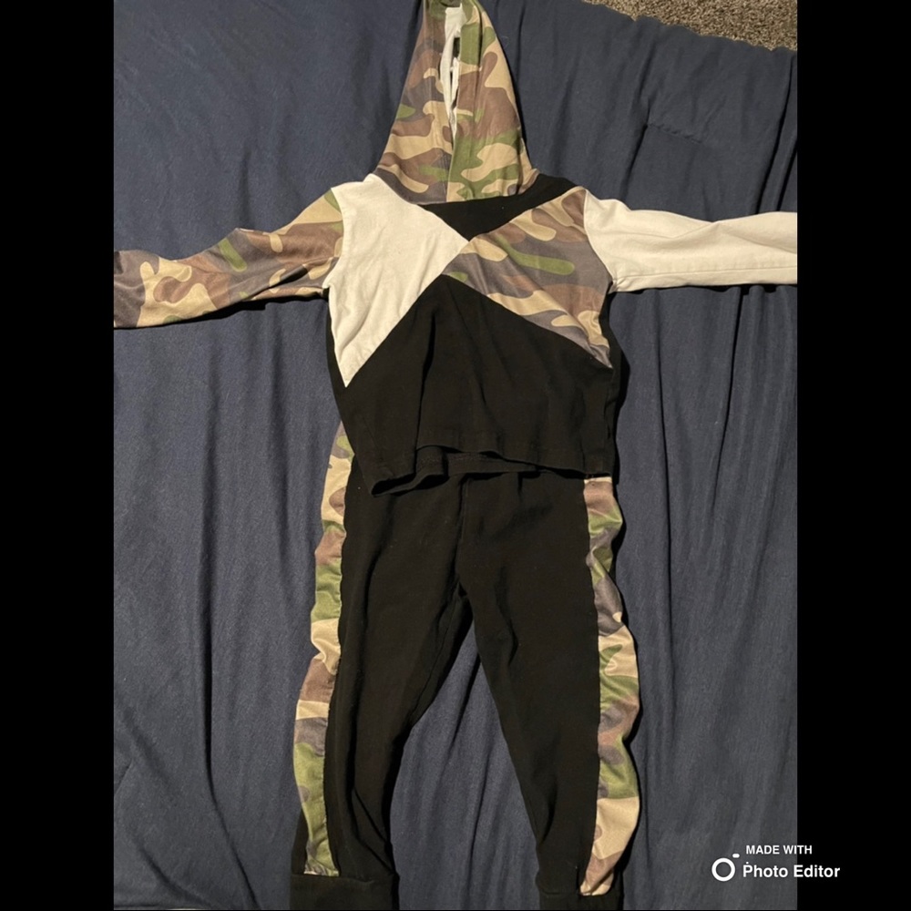 Camo sweat outfit 18-24 Months